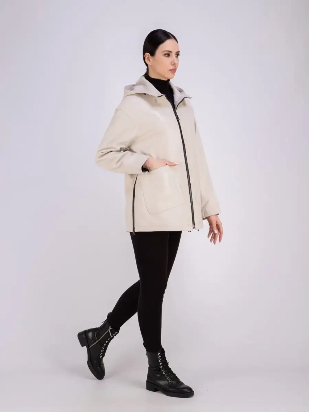 Куртка женская из натуральной кожи с капюшоном Турция