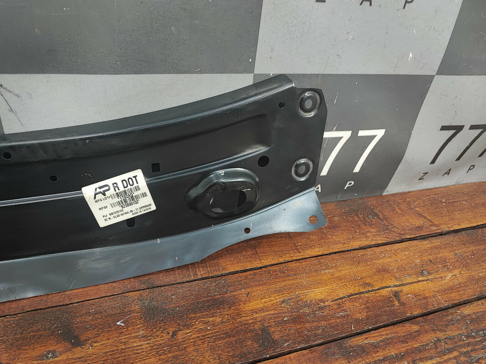 Панель передняя верх Mercedes ML W164 Аналог mb1225143