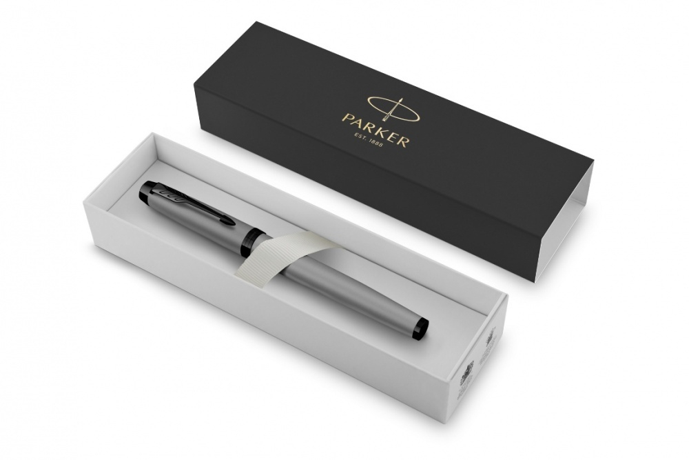 Перьевая ручка Parker IM Achromatic, Grey BT, перо: F, цвет чернил: blue, в подарочной упаковке.