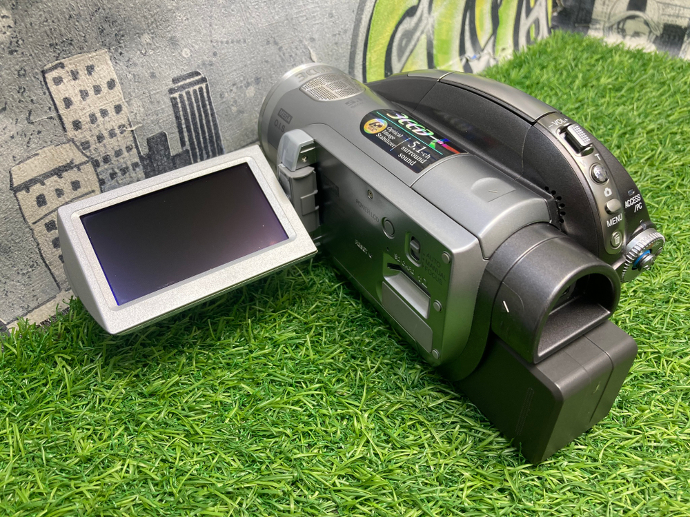 Panasonic HDC-DX1