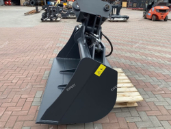 Поворотный планировочный ковш