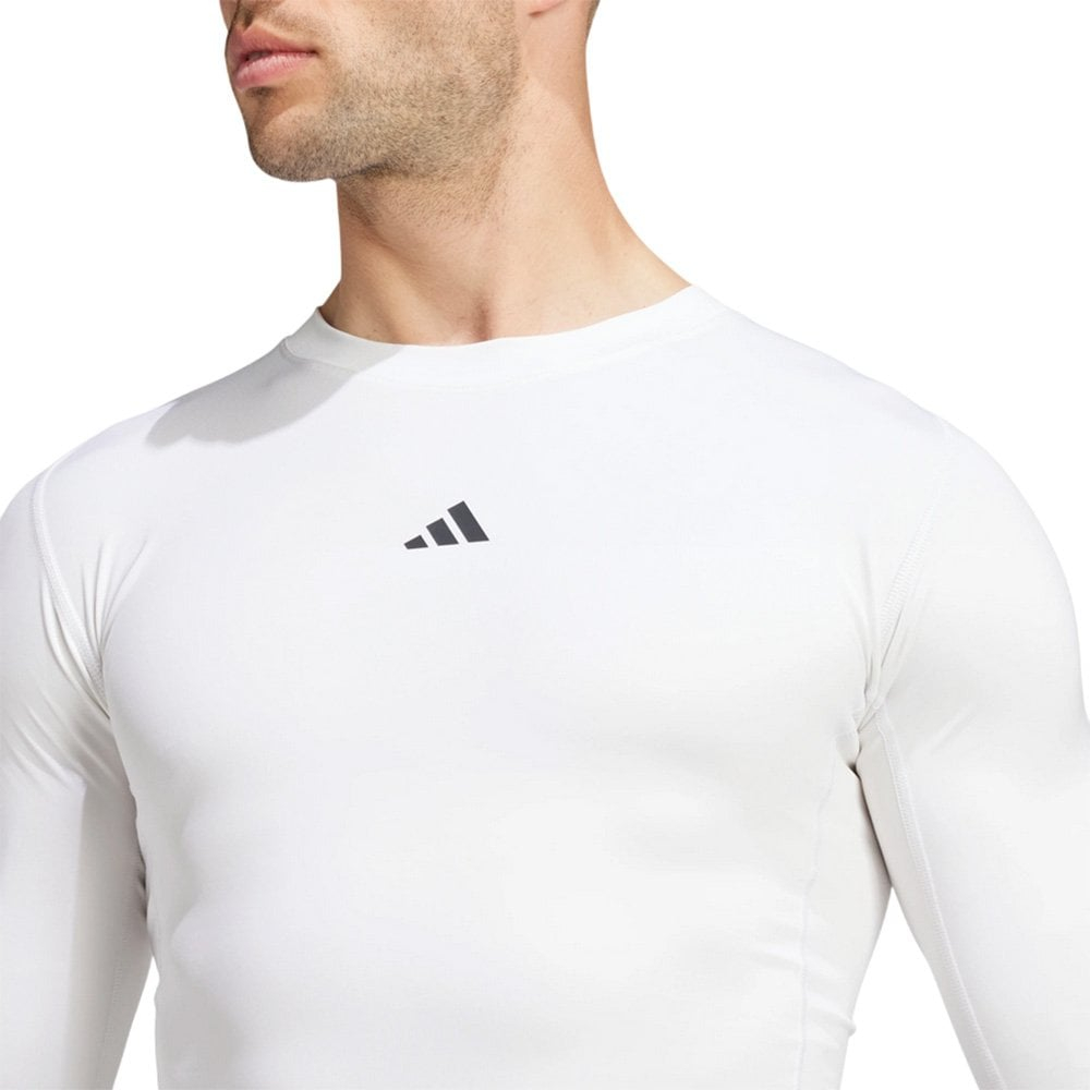 Баскетбольная мужская футболка adidas Techfit Training Long Sleeve Tee
