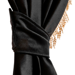 Шторы спального места с ламбрекеном и прихватами в кабину Volvo, Scania, MAN, DAF, Merc, Камаз, Sitrak, Shacman, Foton, FAW. Высота 1,5м, ширина одной стороны - 1,15м. Блэкаут, велюр. Черный цвет с бежевой бахромой