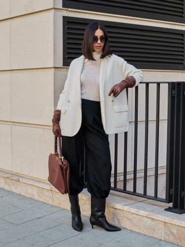 Двубортный молочный жакет из кашемира