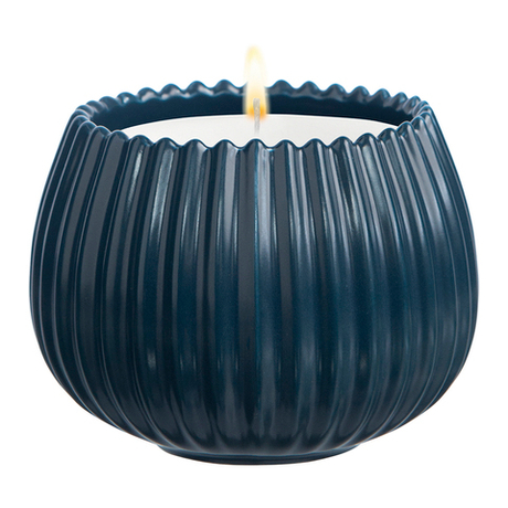 Свеча ароматическая Tkano Edge Spicy Snowflakes синяя 30ч