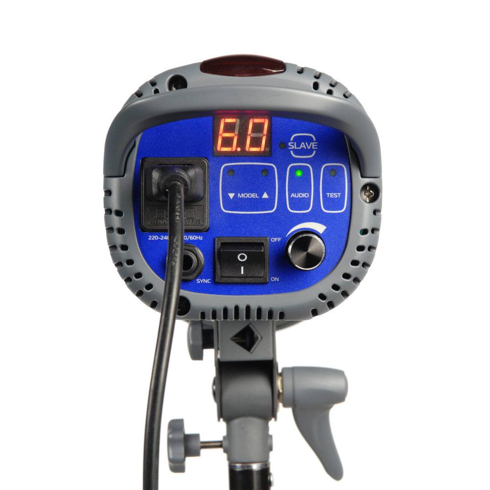 Вспышка Falcon Eyes TE-900BW v3.0 студийная