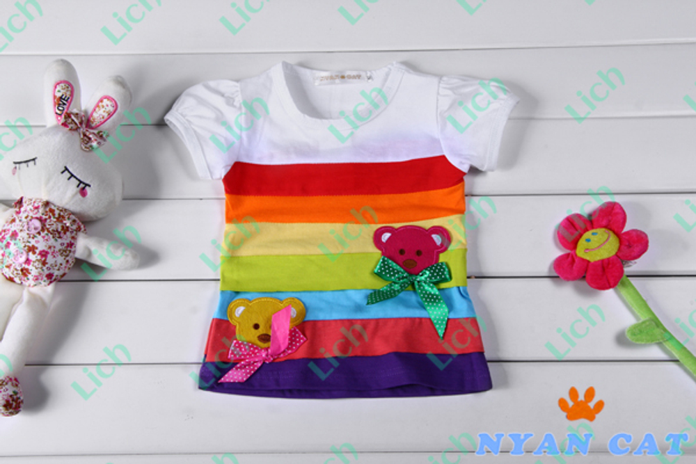 Платье в разноцветную полоску с аппликациями в виде медведей