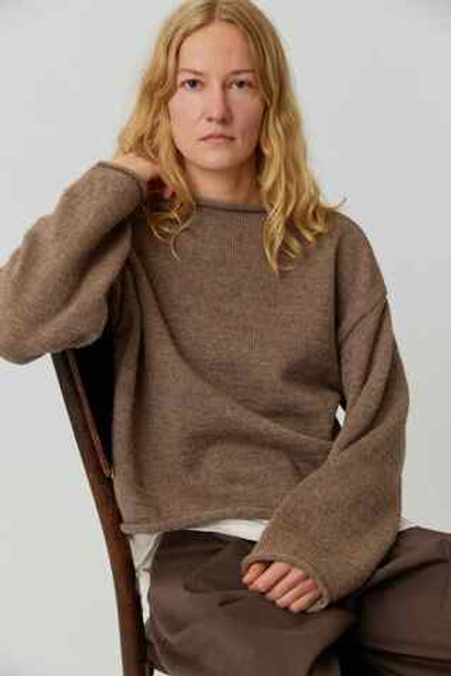 Рыбацкий свитер из шерсти серо-коричневого цвета