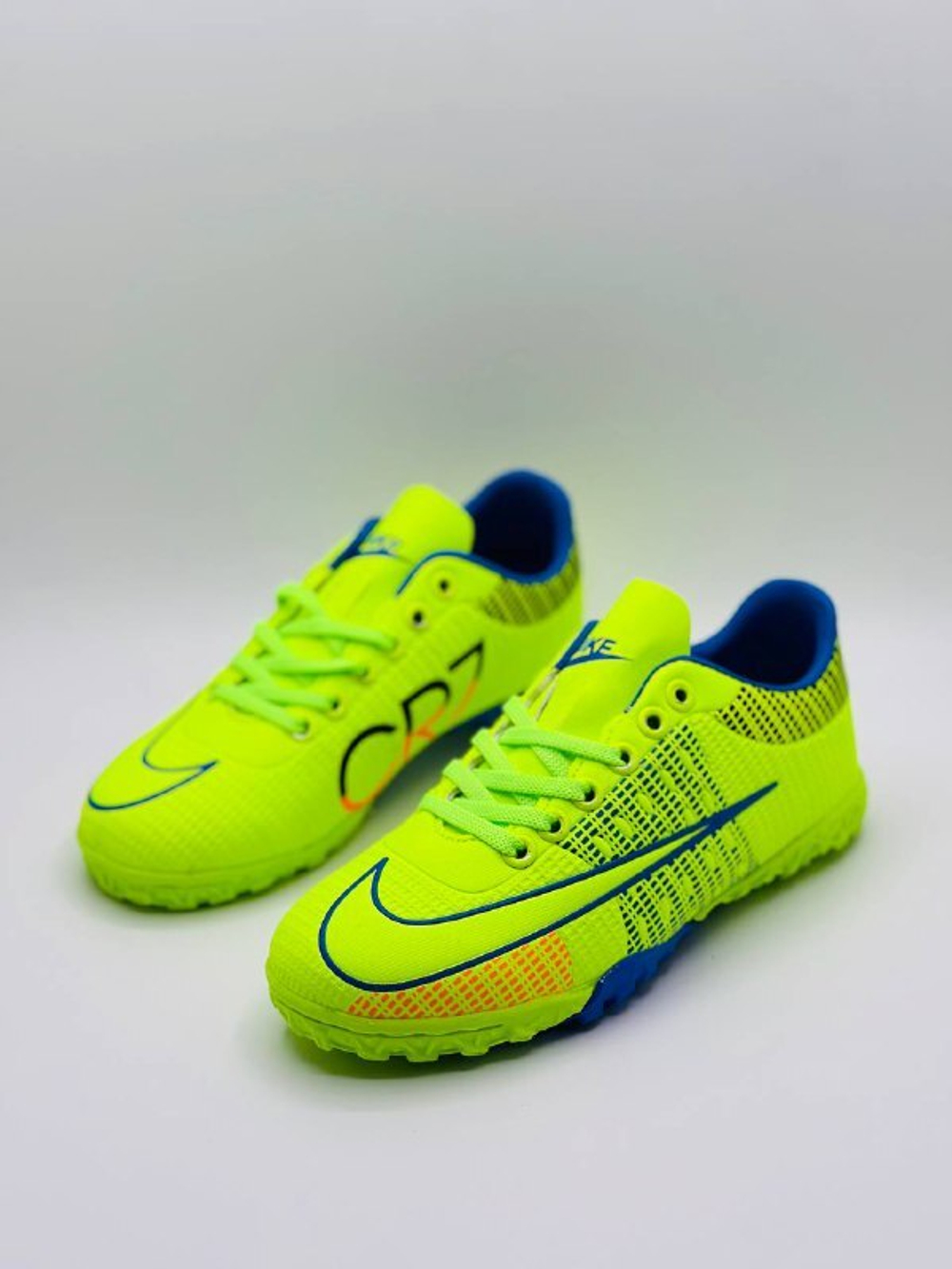 Детские бутсы Nike Football