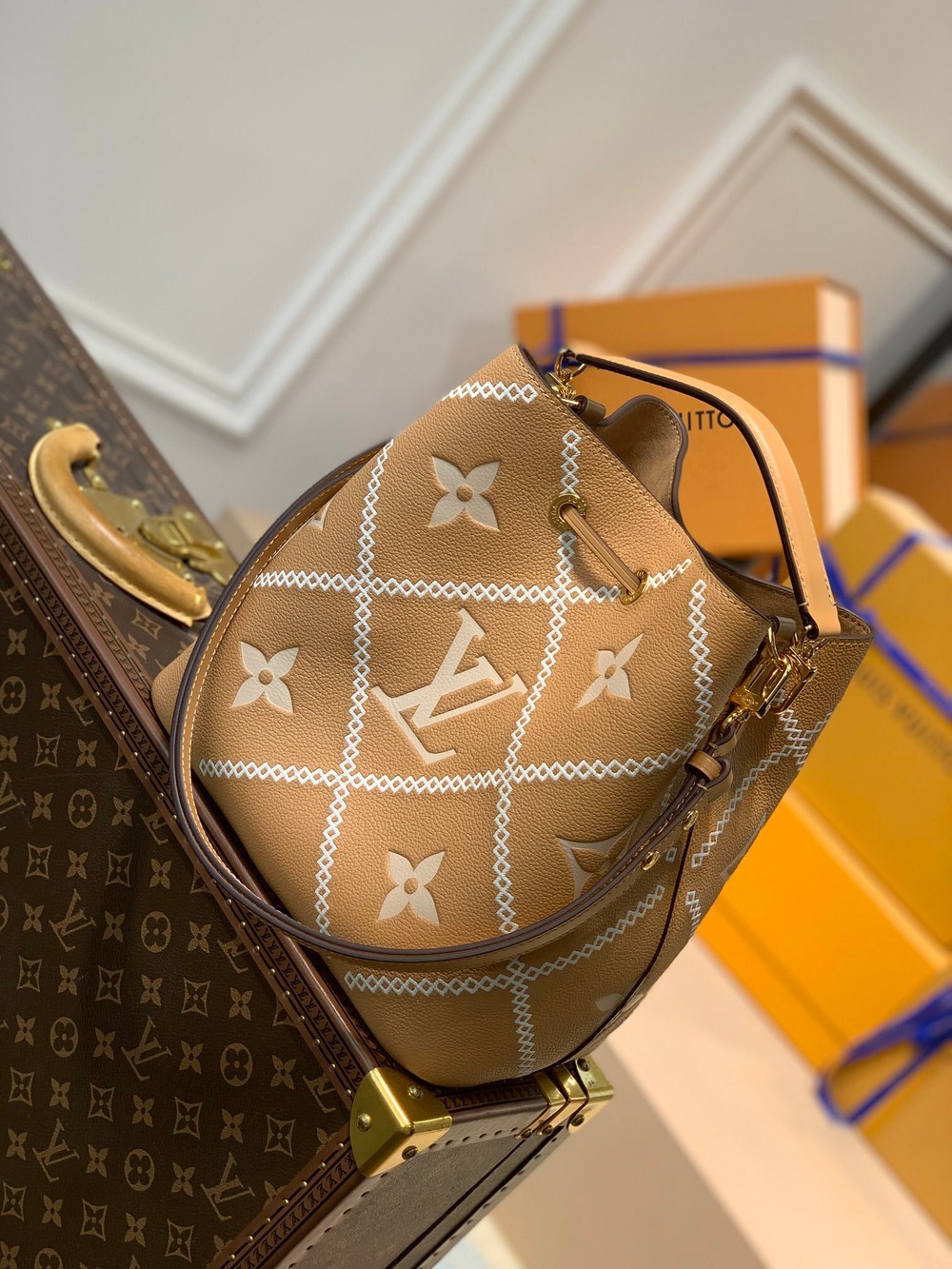 Louis Vuitton NeoNoe MM