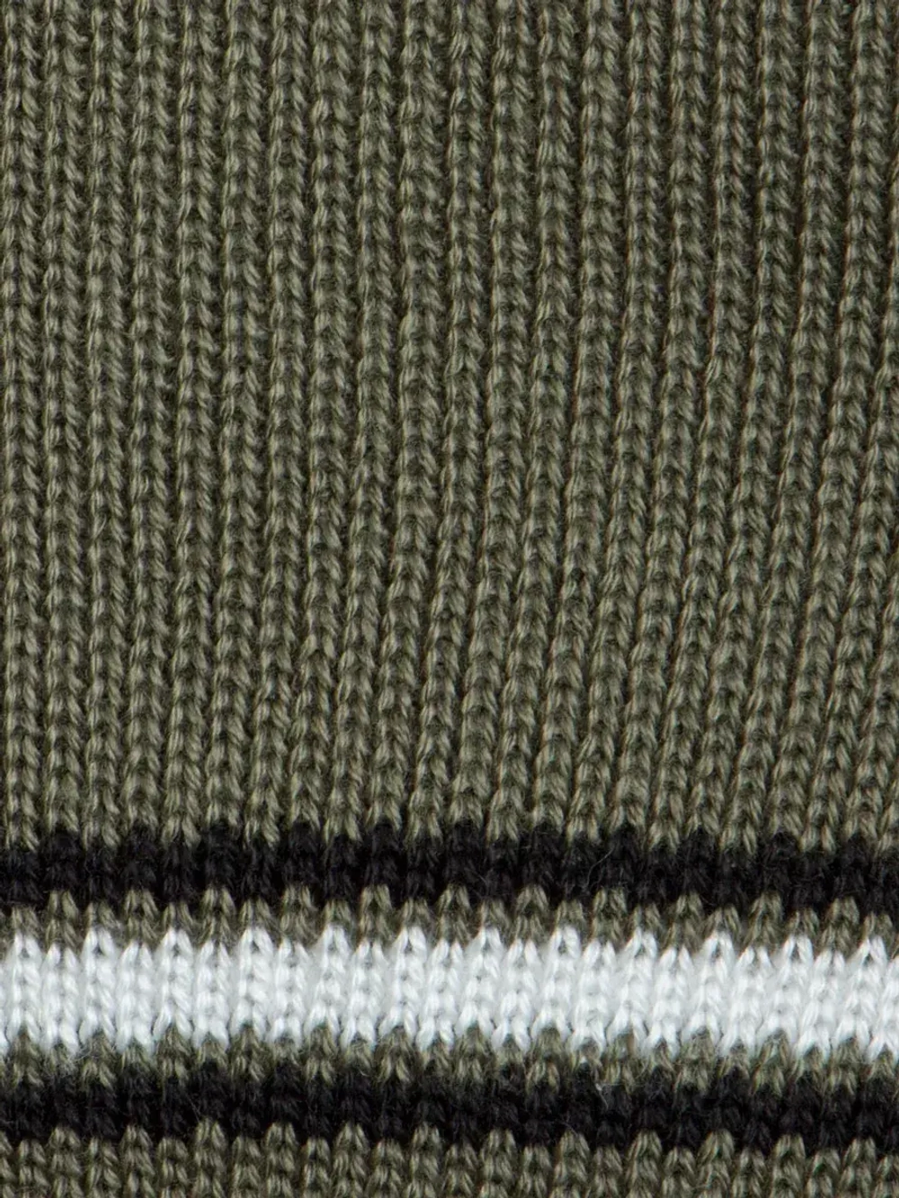 Шапка для детей и подростков на весну