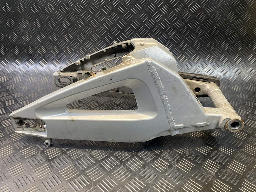 Маятник Suzuki GSR400 (GK7DA)