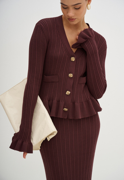 Костюм трикотажный с юбкой шоколадного цвета