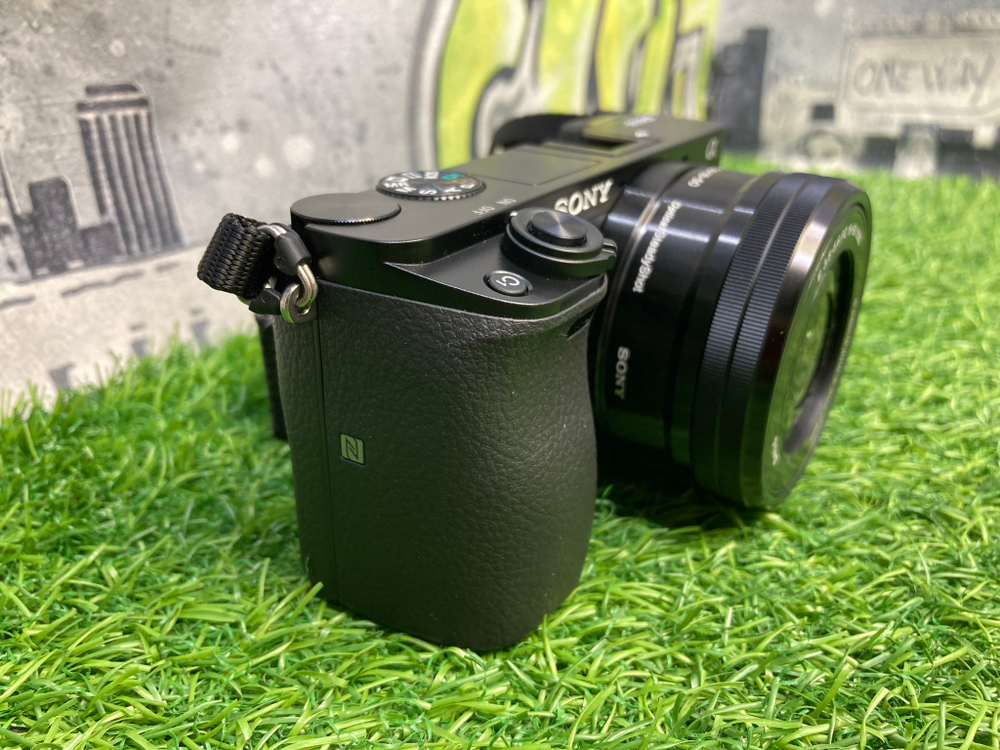 Sony A6000 + 16-50mm 14 кадров Покупка/Продажа