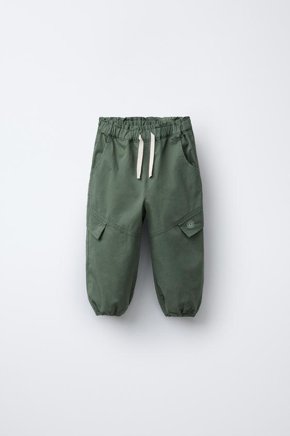 ZARA БРЮКИ-ПАРАШЮТЫ С ПРИНТОМ «РОМАШКИ», ХАКИ