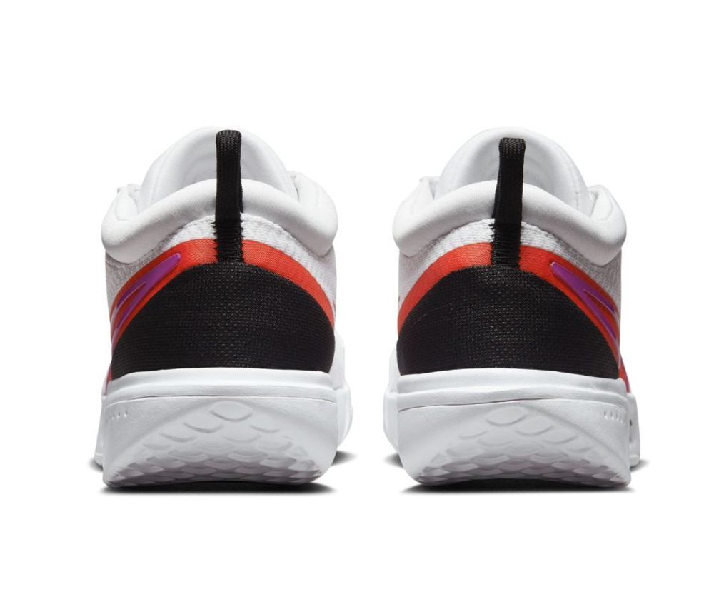 Мужские кроссовки теннисные Nike Zoom Court Pro HC - white/picante red/black/fuchsia dream