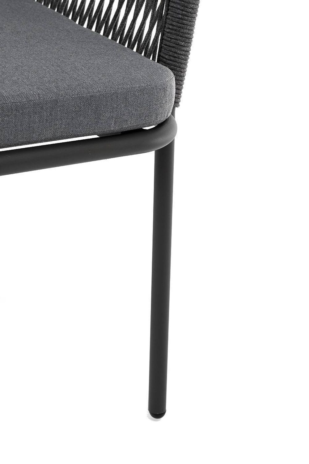 "Лион" стул плетеный из роупа, каркас алюминий серый (RAL7022) муар, роуп серый круглый, ткань серая 017