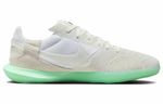 Кроссовки Nike Streetgato