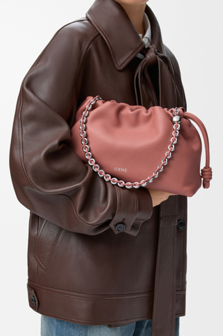 Loewe Сумка Flamenco среднего размера из мягкой кожи ягненка наппа, красноватый