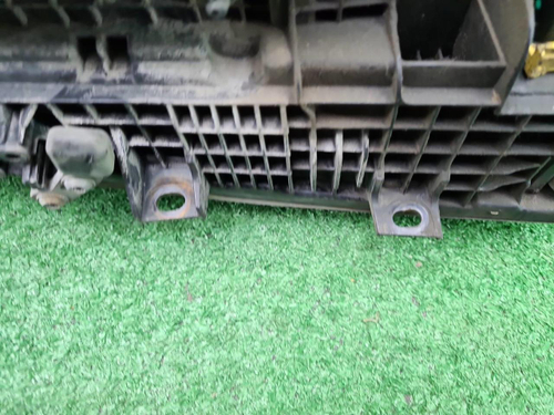 Фара левая Scania R-Series (2016-н.в.) галоген