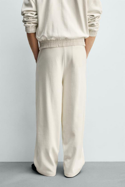 БРЮКИ-ДЖОГГЕРЫ WIDE FIT СО СКЛАДКАМИ, ЭКРЮ