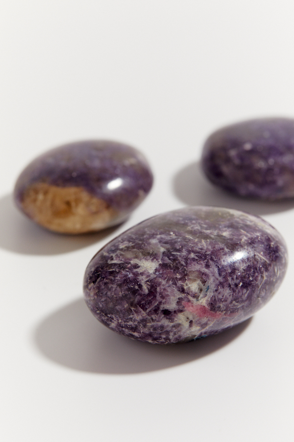 Лепидолит палмстоун