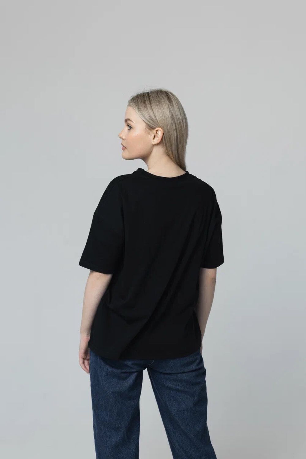 Классика Ж футболка оверсайз (черный) Lena Basco (Акция)