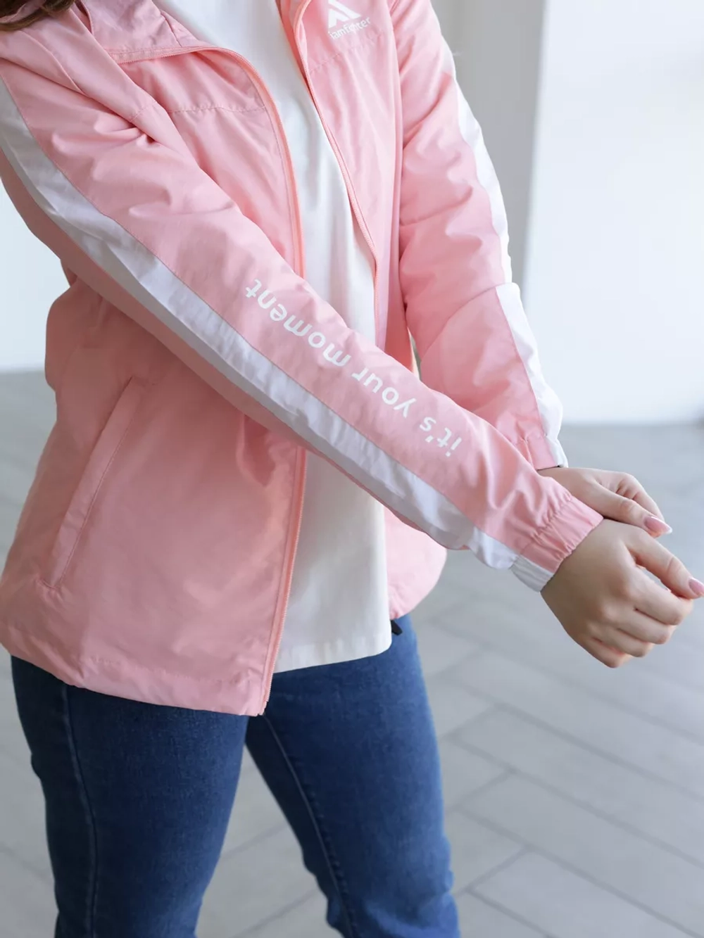 Ветровка легкая летняя без капюшона