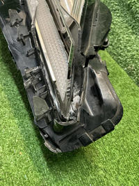 Битая Фара правая Toyota Camry xv70 (17-нв) LED