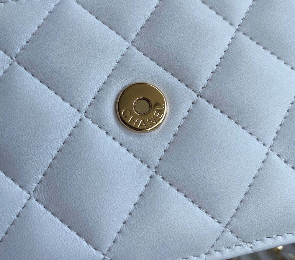 Chanel Woc
