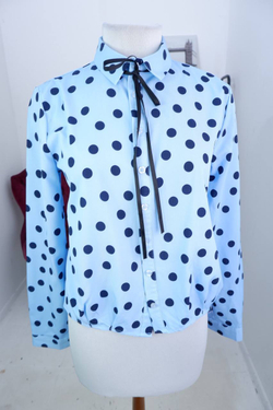 Блузка в озорной горох, маркировка М,визуально на 46 размер