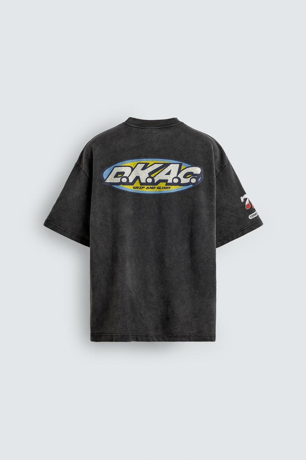 ZARA ФУТБОЛКА С ГРАФИЧЕСКИМИ ЛОГОТИПАМИ, ТЕМНЫЙ АНТРАЦИТ