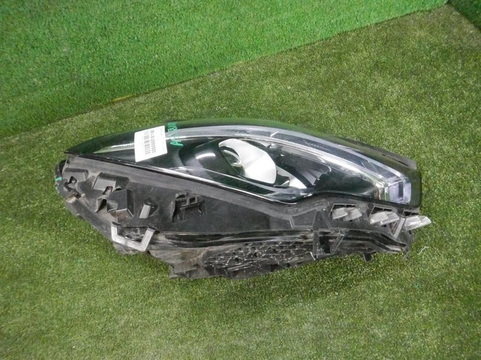 Фара правая Mercedes CLA C118 (2019-2023) LED