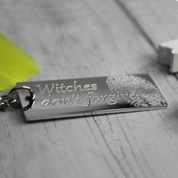 Брелок из серебра с гравировкой отпечатка пальца на заказ