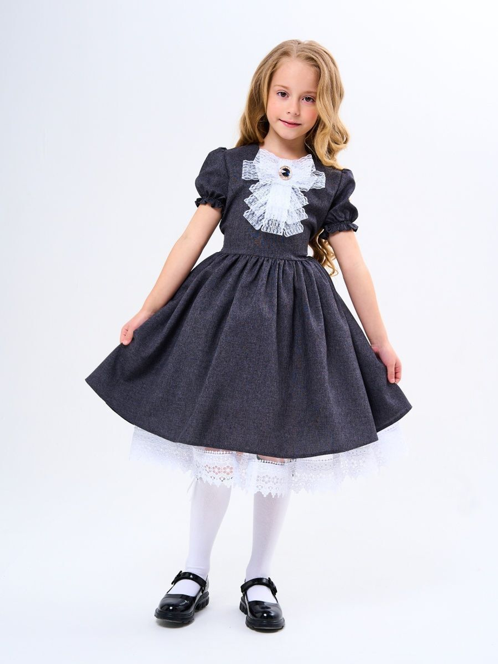 Школьное платье для девочки с кружевом