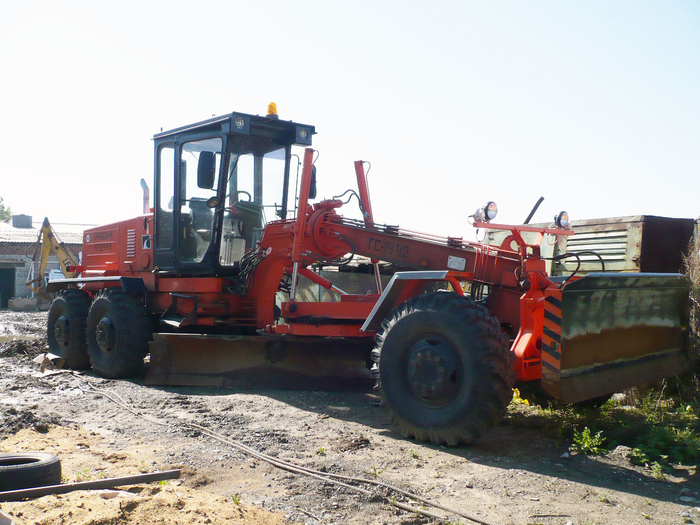 Автогрейдер ГС 14.02 с кирковщиком