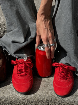 C4 Red