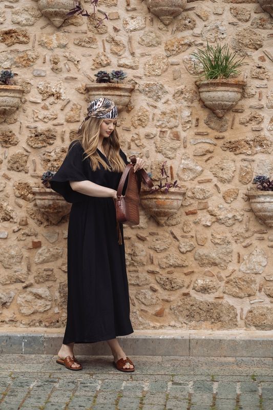 Платье-туника из жатой вискозы, черный