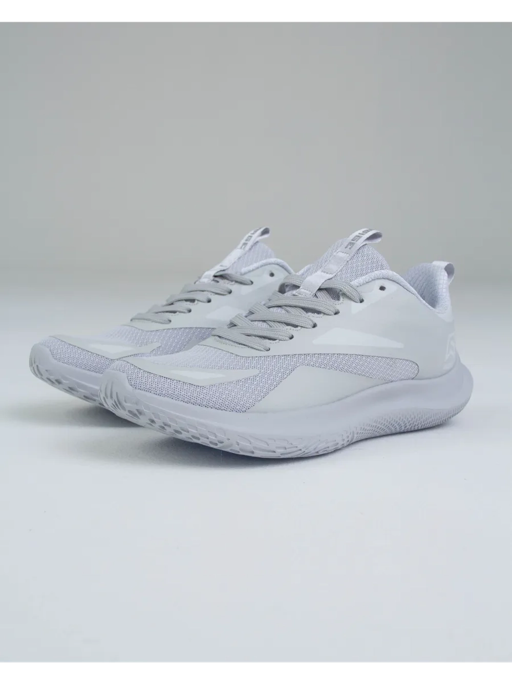 Сетчатые дышащие кроссовки