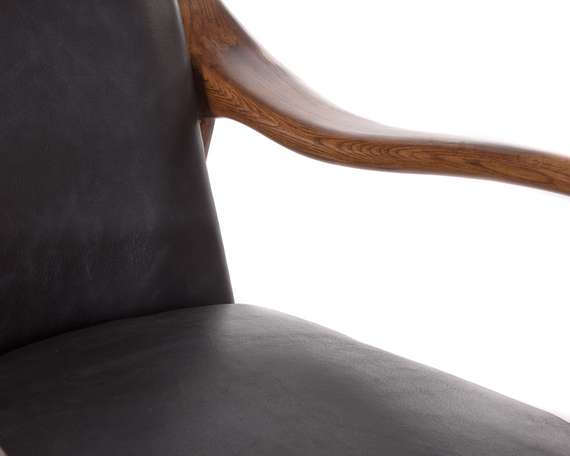 Кресло Finn Juhl Model 45, орех, черная кожа