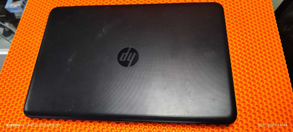 Ноутбук HP 15-ac005ur