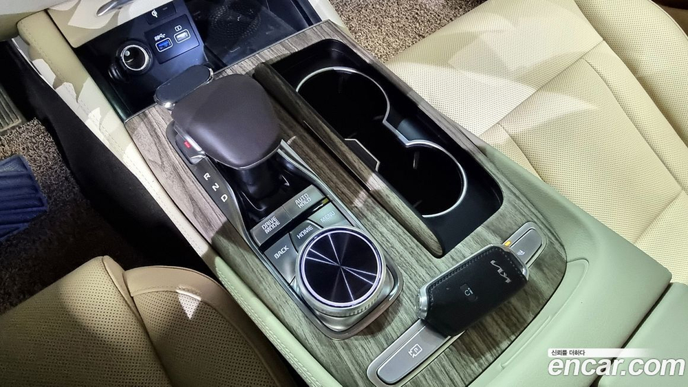 Kia The New K9 (Quoris/K900) 2 Generation 3.8 GDI AWD (07.2022)