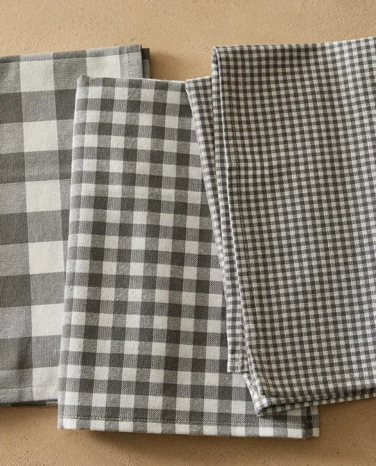 ZARA HOME КУХОННОЕ ПОЛОТЕНЦЕ ИЗ ХЛОПКА С ТКАНЫМ УЗОРОМ (НАБОР ИЗ 3 ШТ.), СЕРЫЙ