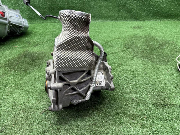 Редуктор переднего моста LR Discovery Sport 19-нв