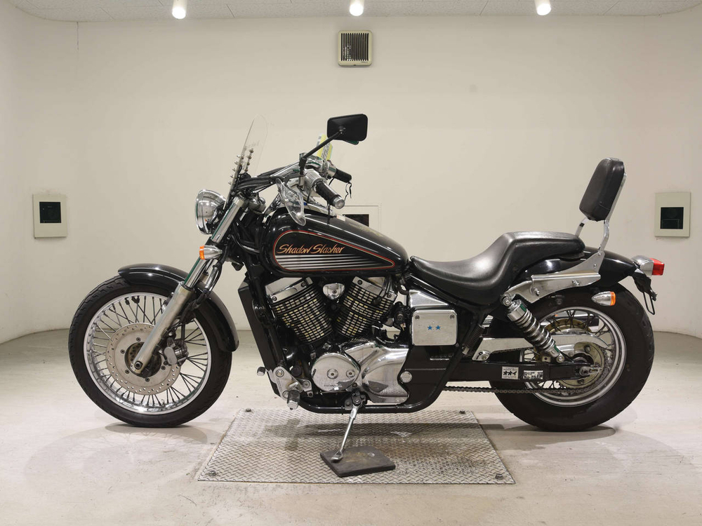 Honda Shadow 750 Slasher 2003