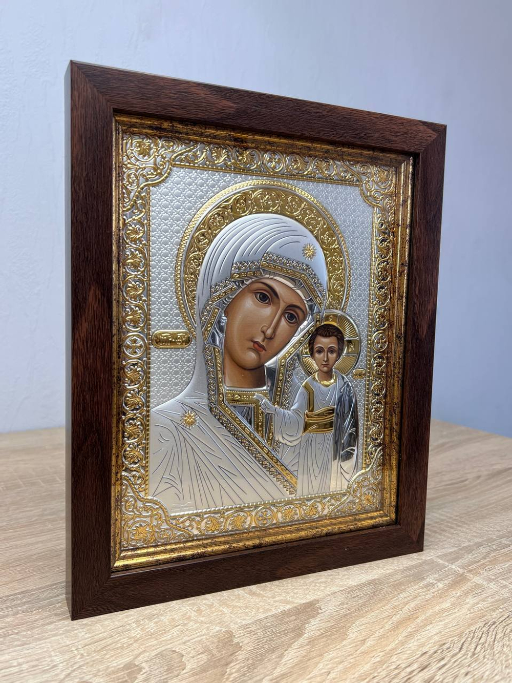 Казанская БМ, икона прямоугольная в рамке под стеклом, красное дерево 232х280