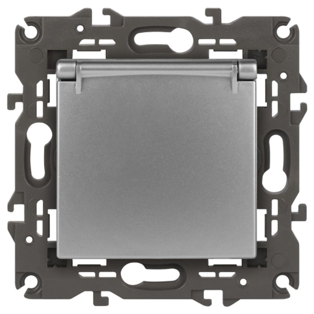 Розетка ЭРА Elegance 14-2103-03 с заземлением 2P+E Schuko со шторками с крышкой 16A-250В IP20 алюминий