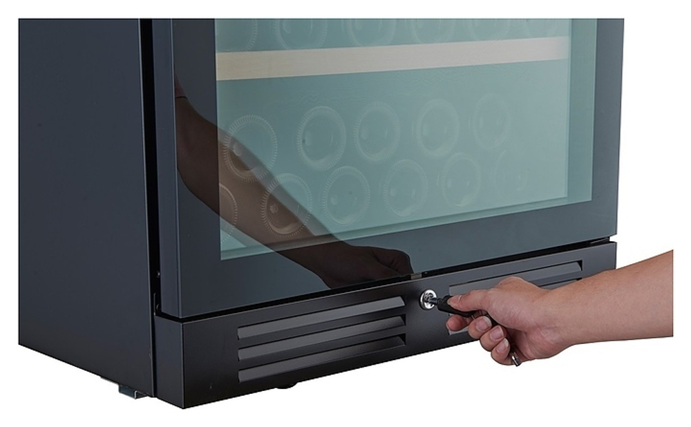 Винный шкаф Cellar Private CP154-3TB