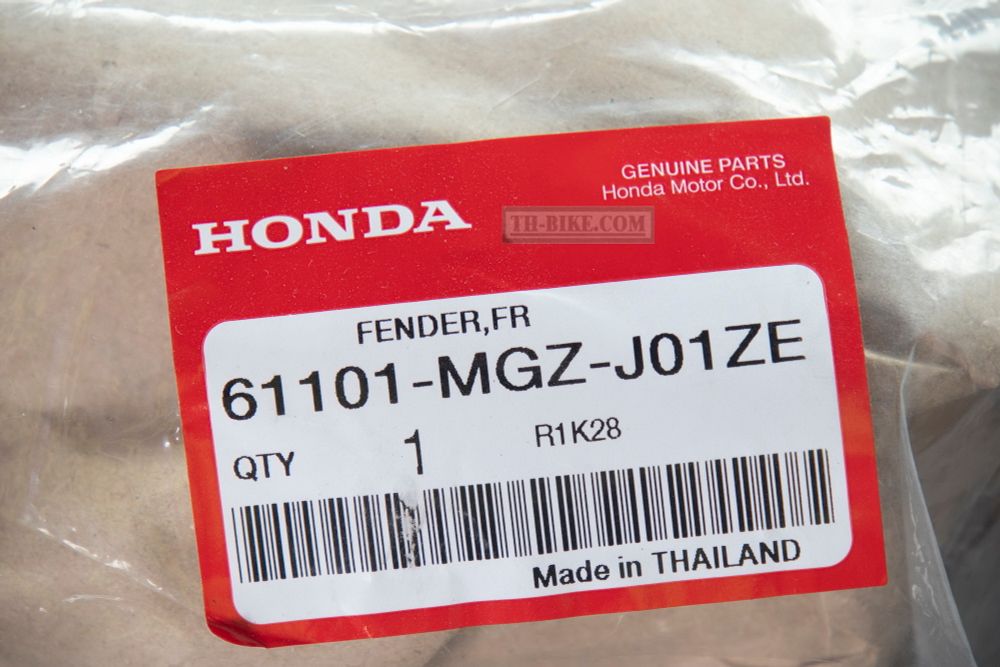 61101-MGZ-J00ZE (61101-MGZ-J01ZE), FENDER, FR. *NHA87P*. Front Fender Honda CB500F, CBR500R, WHITE, 2013-2015