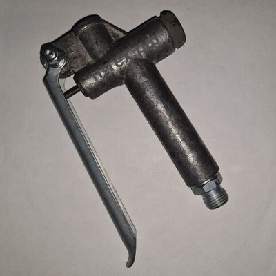 Запорное устройство для краскопульта СО-20 В